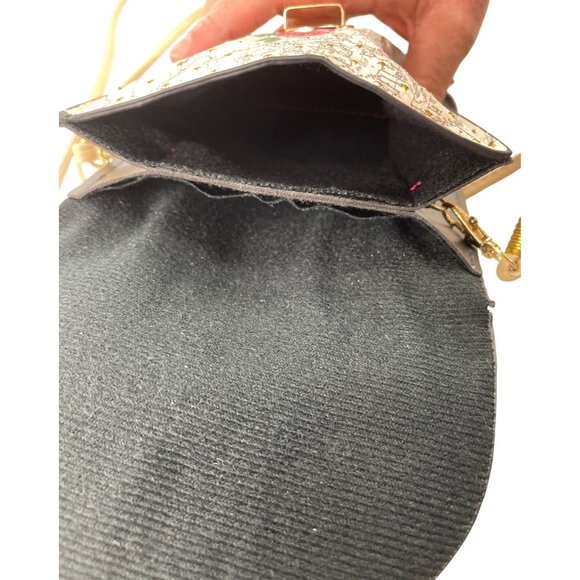 Paris & Moscow Map Print Crossbody Bag With Eiffel Tower & St. Basil's Cathedral - Picture 8 of 11